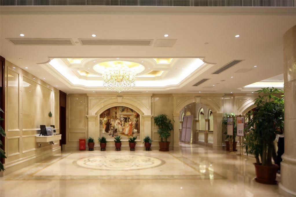Vienna International Hotel - Long Hua Wan Zhong Cheng Branch Shenzhen Exterior photo